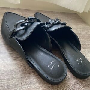 Black chain link mules